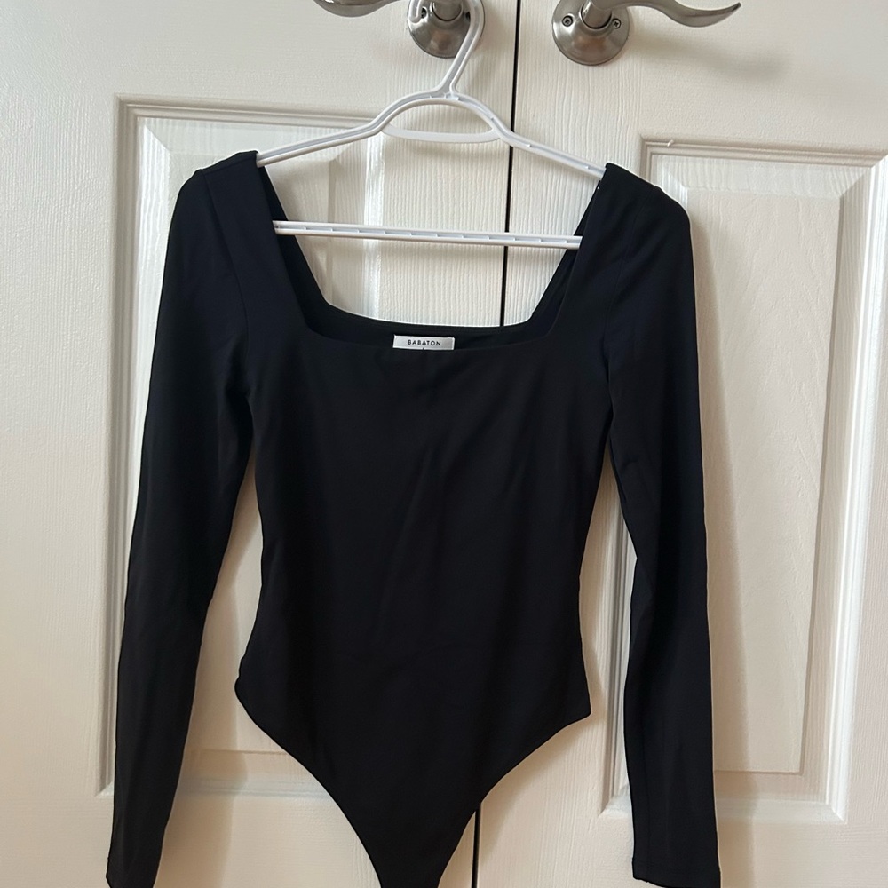 Aritzia Babaton Contour Long Sleeve Bodysuit
